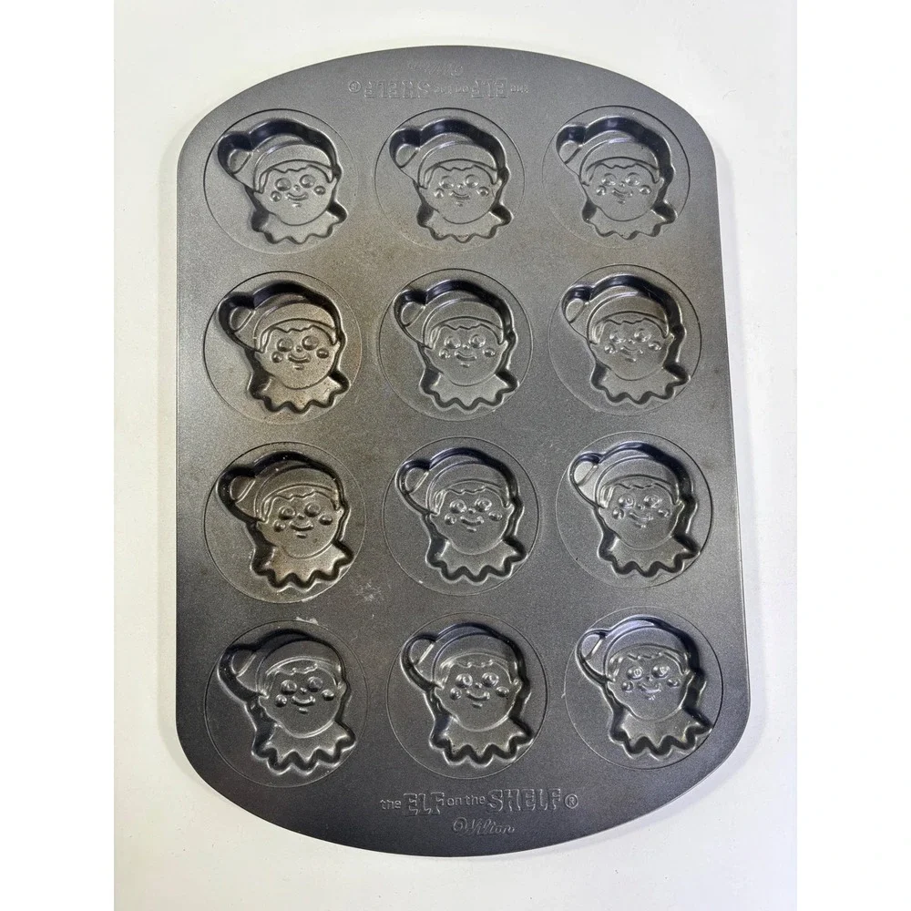 Wilton Elf on the Shelf 12 Cavity Non-Stick Muffin Cupcake Pan Christmas Holiday